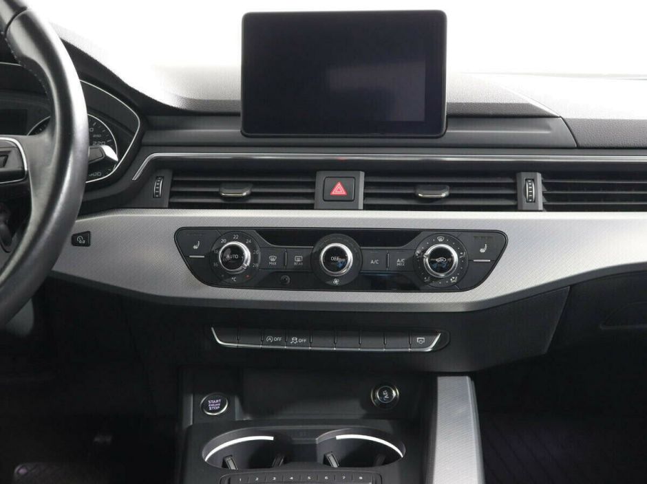 Audi A4, 1.4 л, Робот, 2015 фото 1