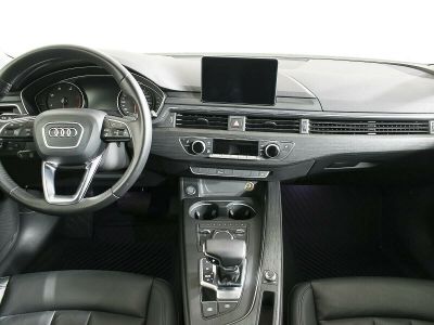 Audi A4, 2.0 л, РКПП, 2016 фото 9