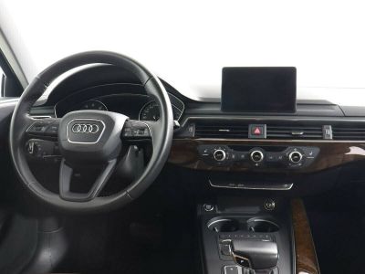 Audi A4, 1.4 л, РКПП, 2017 фото 9