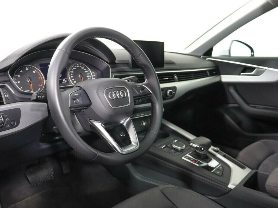 Audi A4, 2.0 л, Робот, 2018 фото 7