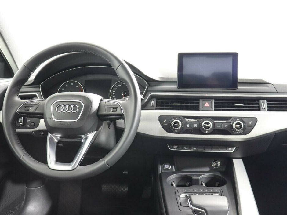 Audi A4, 2.0 л, Робот, 2018 фото 2