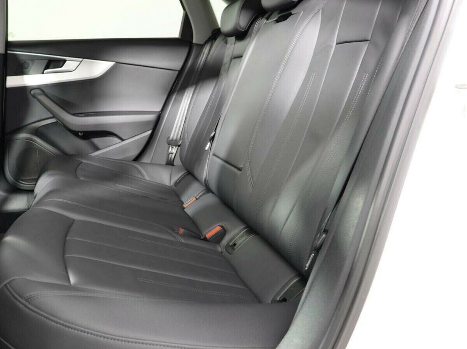 Audi A4, 1.4 л, Робот, 2019 фото 1