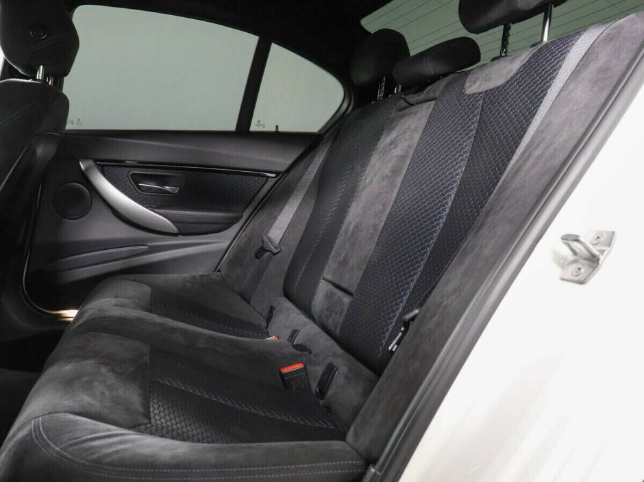 BMW 3 серии, 2.0 л, АТ, 2015 фото 1