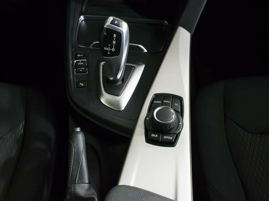 BMW 3 серии, 1.5 л, АТ, 2016 фото 8