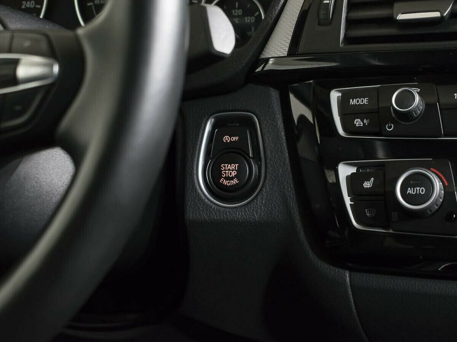 BMW 3 серии, 2.0 л, АТ, 2018 фото 10