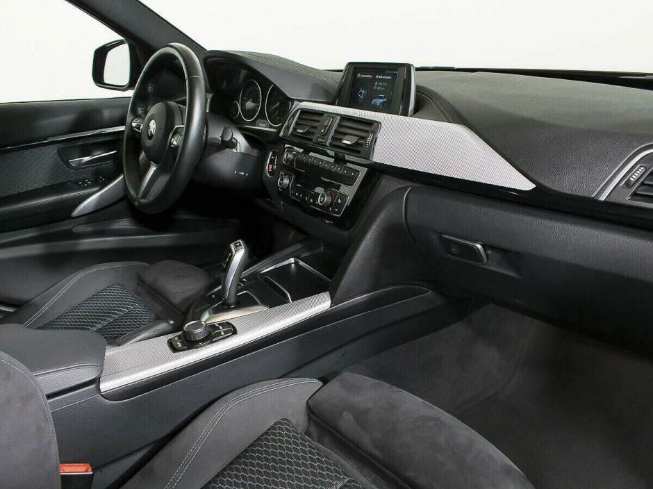 BMW 3 серии, 2.0 л, АТ, 2018 фото 13