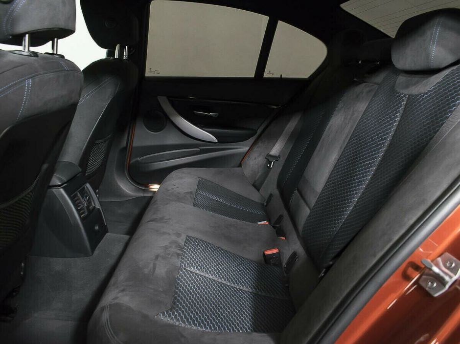 BMW 3 серии, 2.0 л, АТ, 2018 фото 1