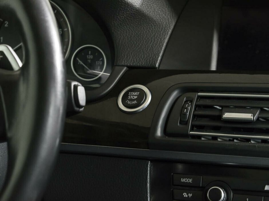 BMW 5 серии, 3.0 л, АТ, 2010 фото 8