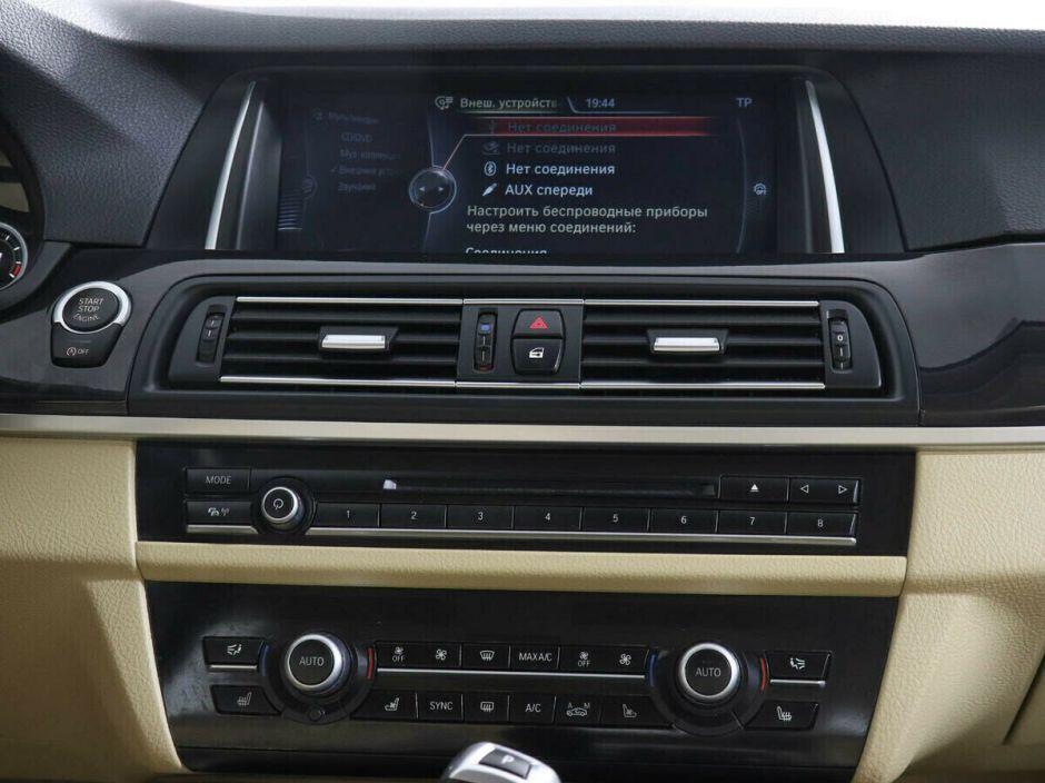 BMW 5 серии, 3.0 л, АТ, 2014 фото 10