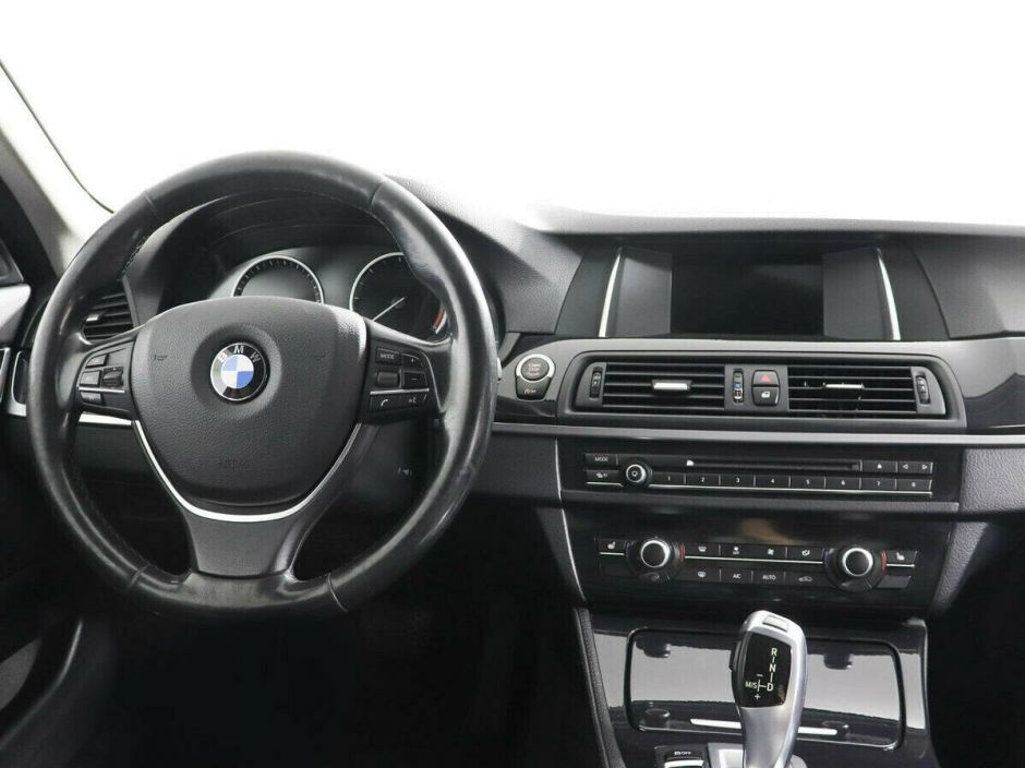 BMW 5 серии, 2.0 л, АТ, 2015 фото 9