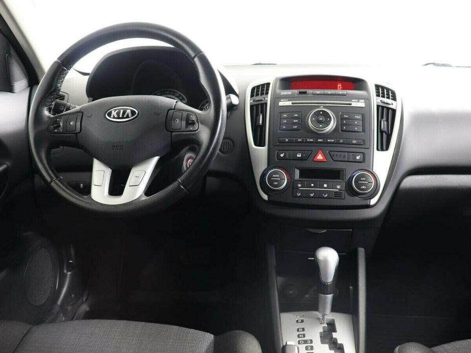 Kia Ceed, 1.6 л, АТ, 2010 фото 2