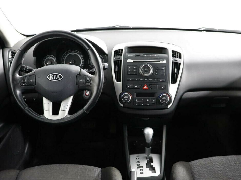 Kia Ceed, 1.6 л, АТ, 2011 фото 2