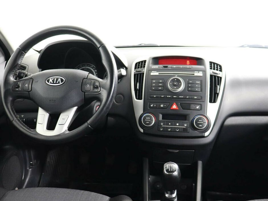 Kia Ceed, 1.6 л, МТ, 2012 фото 1