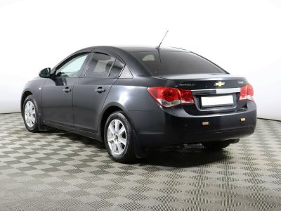 Chevrolet Cruze, 1.6 л, МКПП, 2011 фото 6