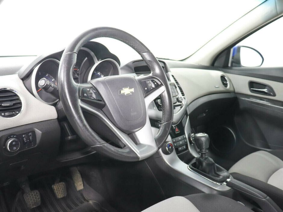 Chevrolet Cruze, 1.6 л, МТ, 2011 фото 1