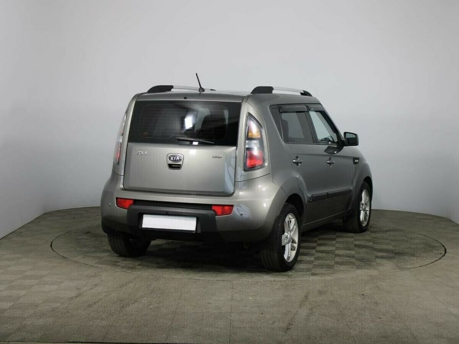 Kia Soul, 1.6 л, АТ, 2011 фото 6