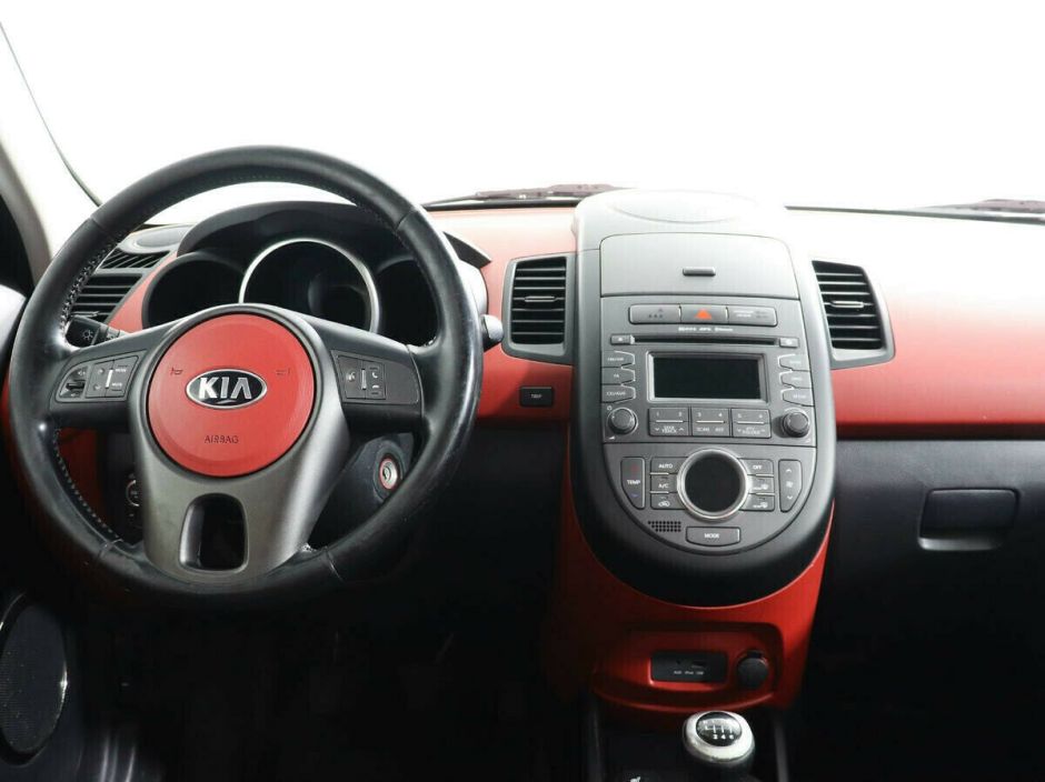 Kia Soul, 1.6 л, МТ, 2013 фото 2