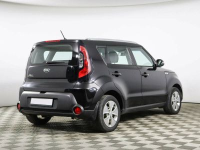 Kia Soul, 1.6 л, МКПП, 2016 фото 6