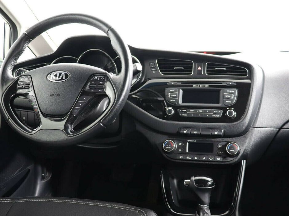 Kia Ceed, 1.6 л, АТ, 2015 фото 1