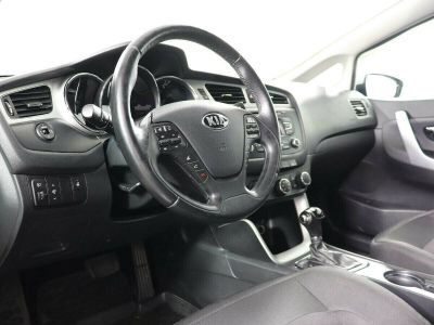 Kia Ceed, 1.6 л, АКПП, 2013 фото 1