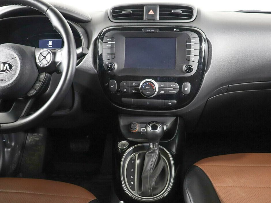 Kia Soul, 2.0 л, АТ, 2018 фото 8