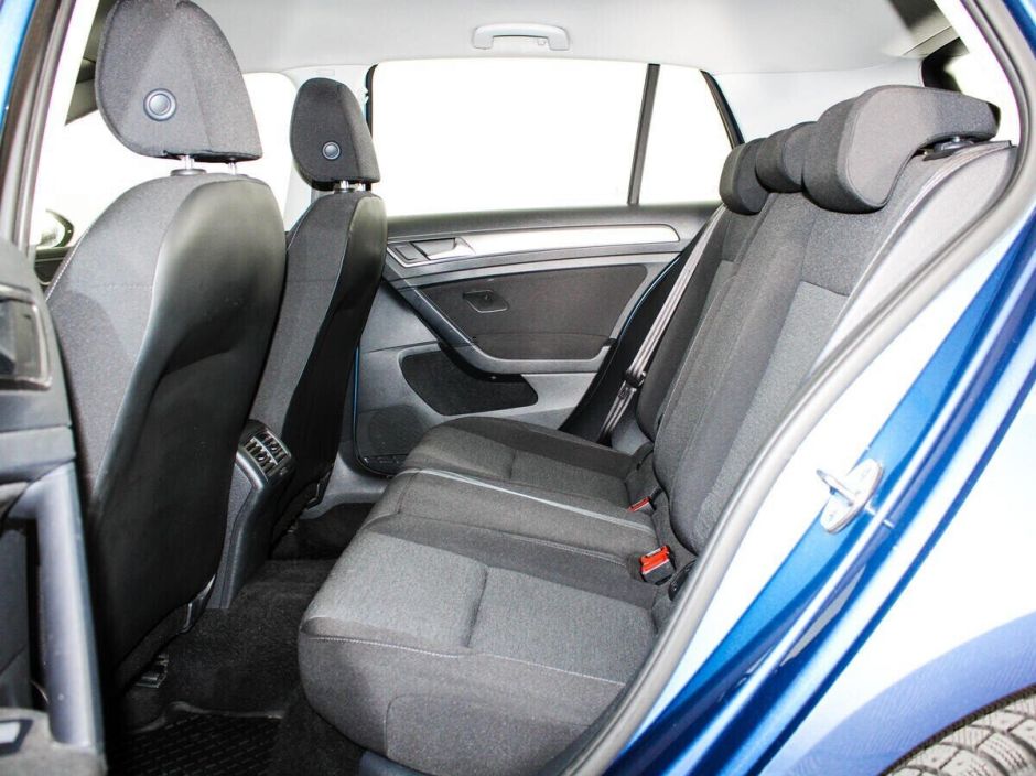 Volkswagen Golf, 1.2 л, Робот, 2013 фото 1