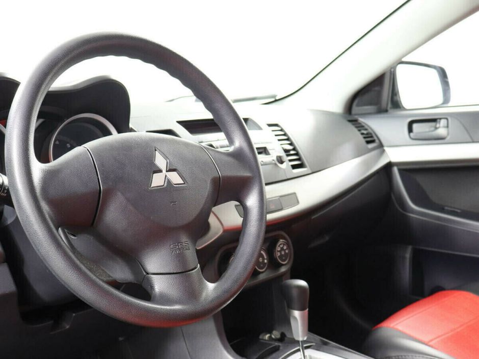 Mitsubishi Lancer, 1.5 л, АТ, 2010 фото 2