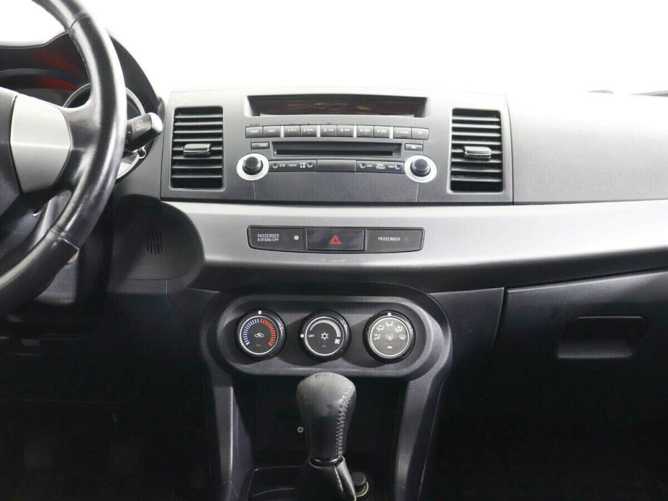 Mitsubishi Lancer, 1.8 л, МТ, 2010 фото 1