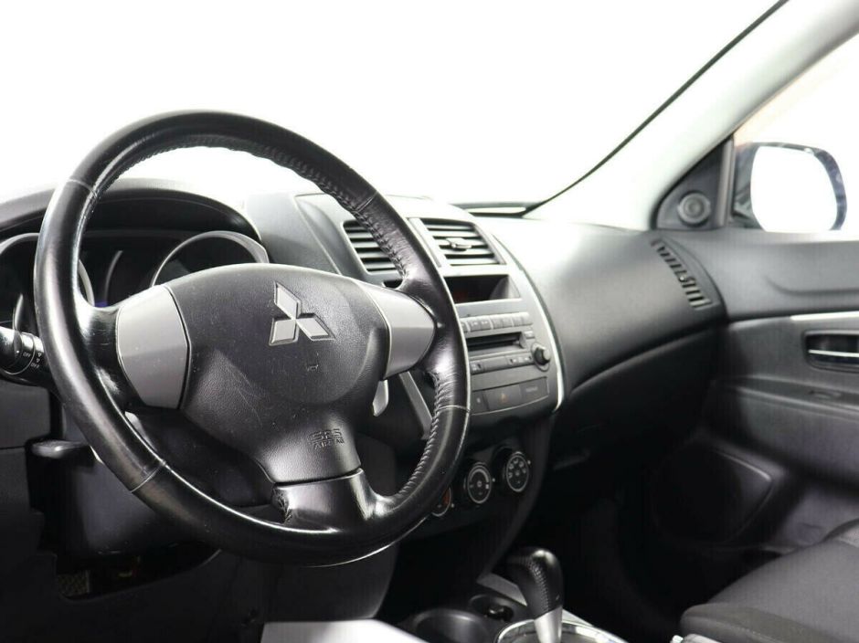 Mitsubishi ASX, 1.8 л, Вариатор, 2010 фото 2