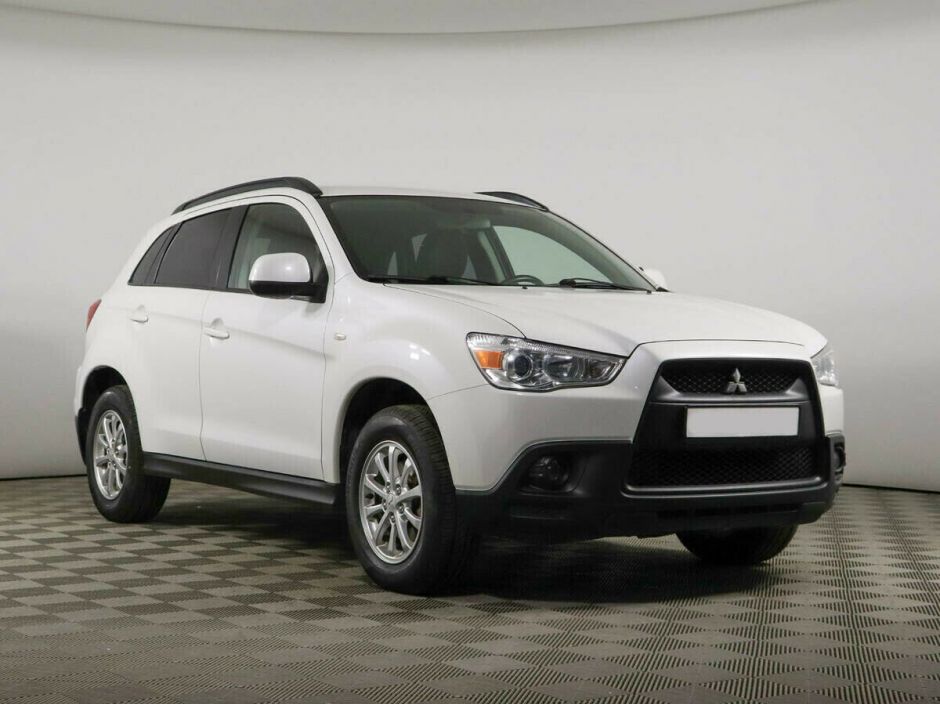 Mitsubishi ASX, 1.8 л, Вариатор, 2011 фото 4