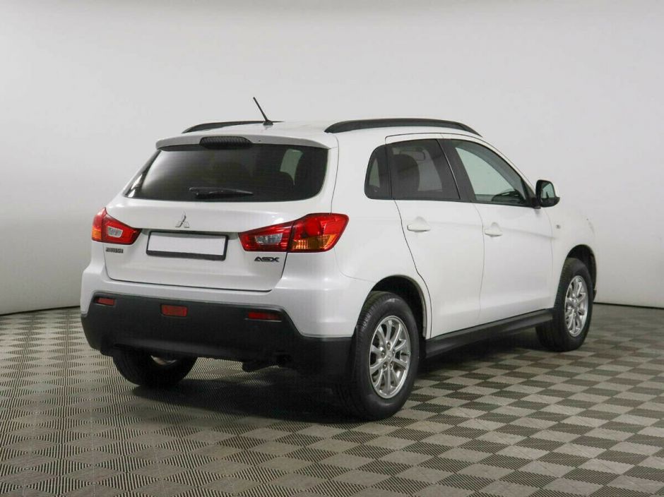 Mitsubishi ASX, 1.8 л, Вариатор, 2011 фото 6