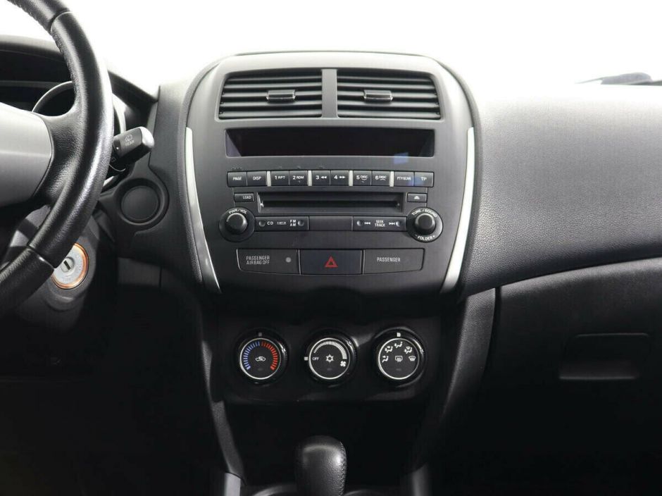 Mitsubishi ASX, 1.8 л, Вариатор, 2011 фото 7