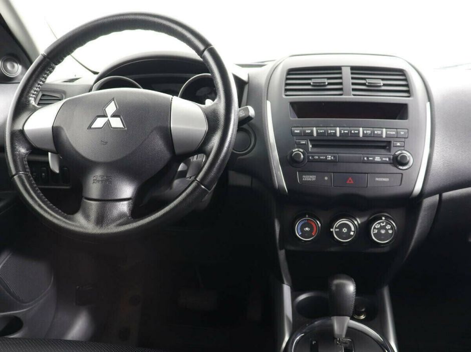 Mitsubishi ASX, 1.8 л, Вариатор, 2011 фото 8