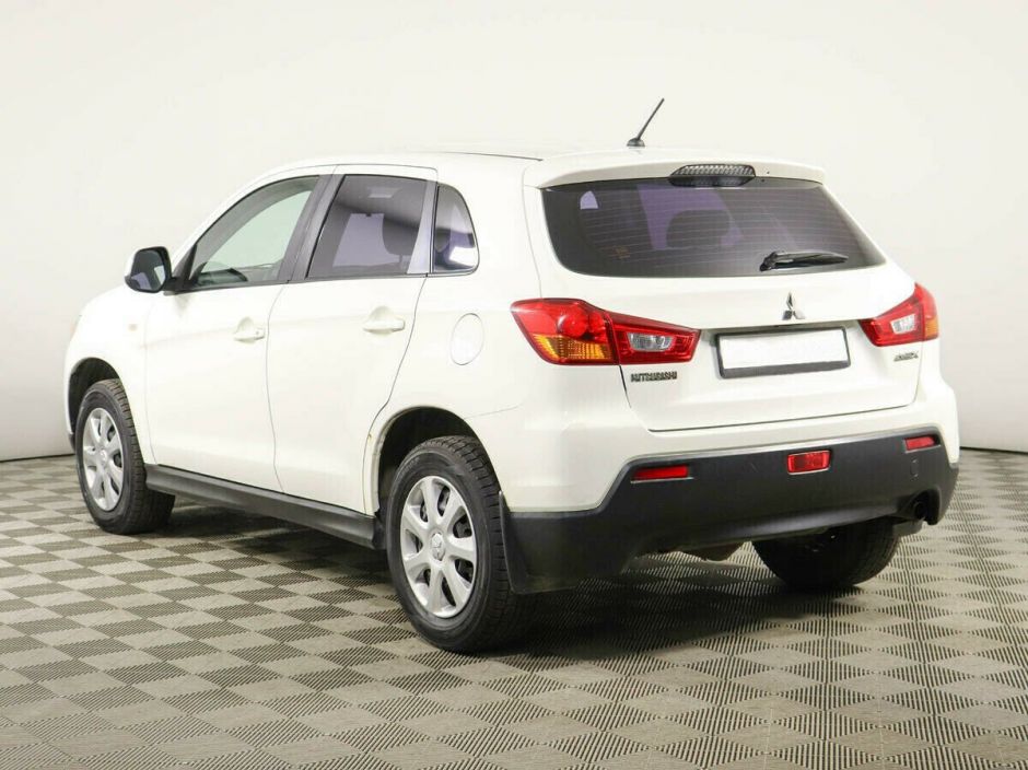 Mitsubishi ASX, 1.8 л, Вариатор, 2012 фото 5