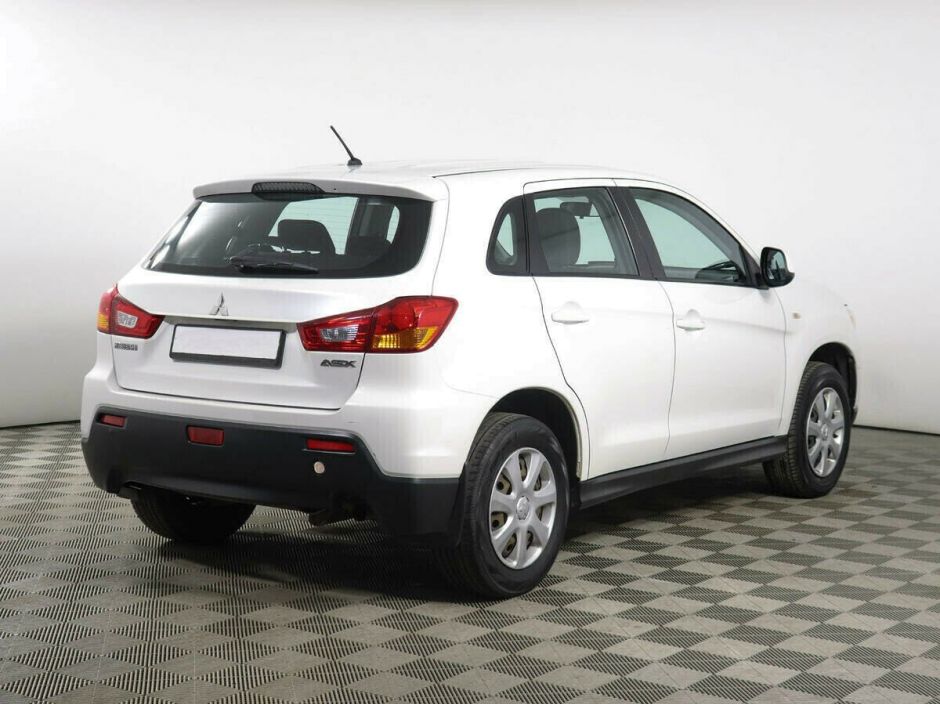 Mitsubishi ASX, 1.8 л, Вариатор, 2013 фото 6