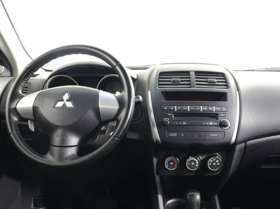 Mitsubishi ASX, 1.8 л, Вариатор, 2010 фото 8