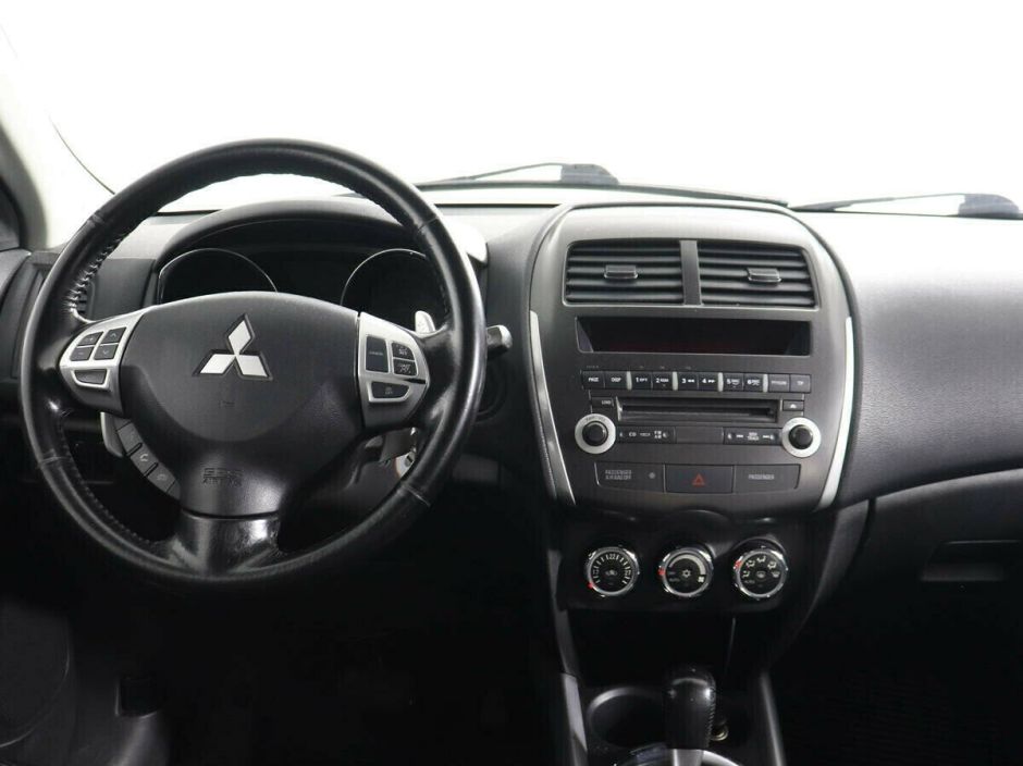 Mitsubishi ASX, 1.8 л, Вариатор, 2011 фото 2