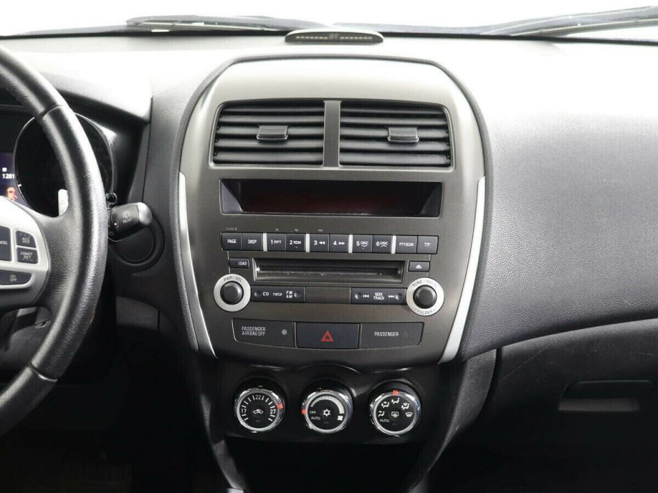 Mitsubishi ASX, 1.8 л, Вариатор, 2012 фото 8