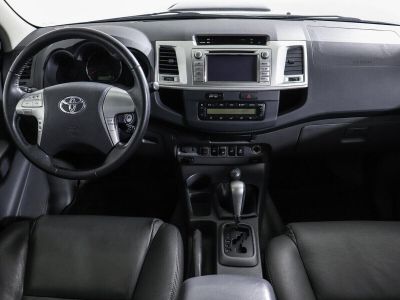 Toyota Hilux, 3.0 л, АКПП, 2012 фото 8