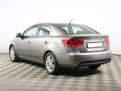 Kia Cerato, 1.6 л, АКПП, 2011 фото 6