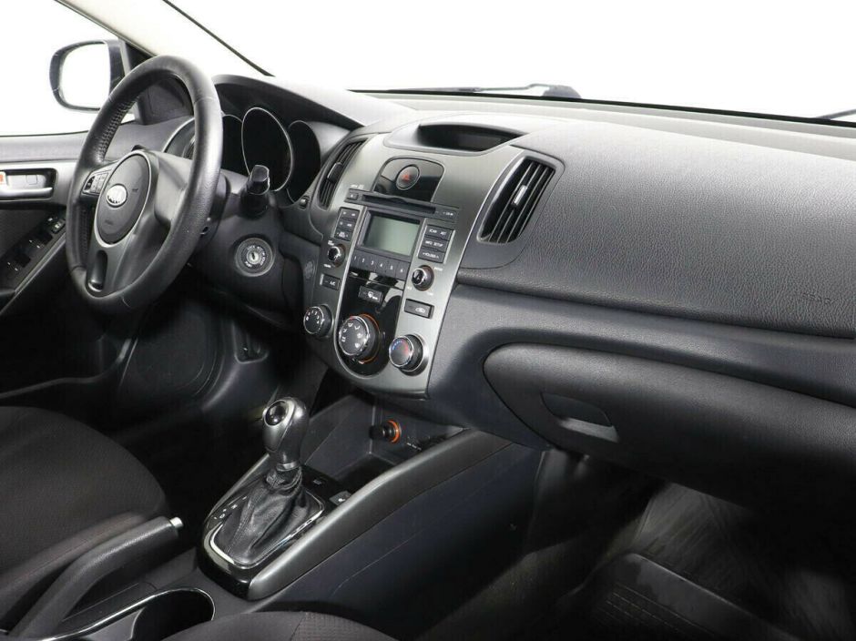 Kia Cerato, 1.6 л, АТ, 2011 фото 1