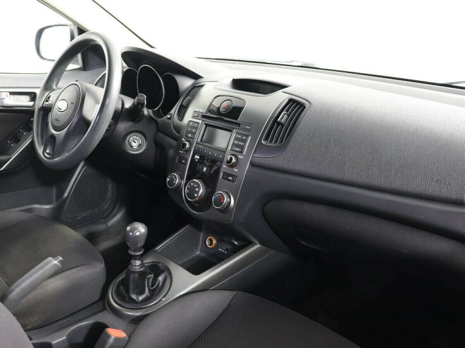 Kia Cerato, 1.6 л, МТ, 2011 фото 2