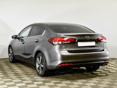 Kia Cerato, 2.0 л, АКПП, 2018 фото 6