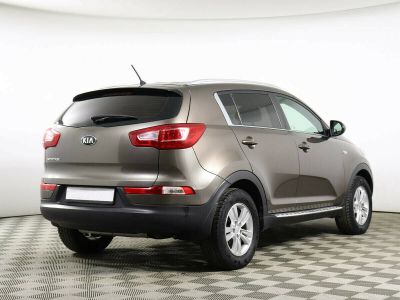 Kia Sportage, 2.0 л, МКПП, 2010 фото 4