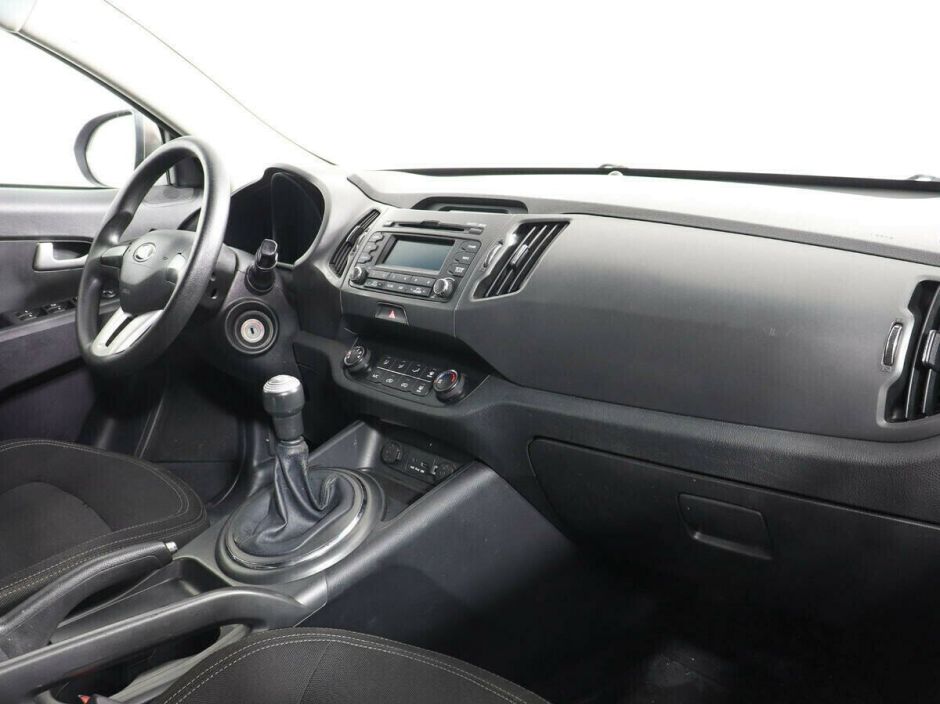 Kia Sportage, 2.0 л, МТ, 2010 фото 8