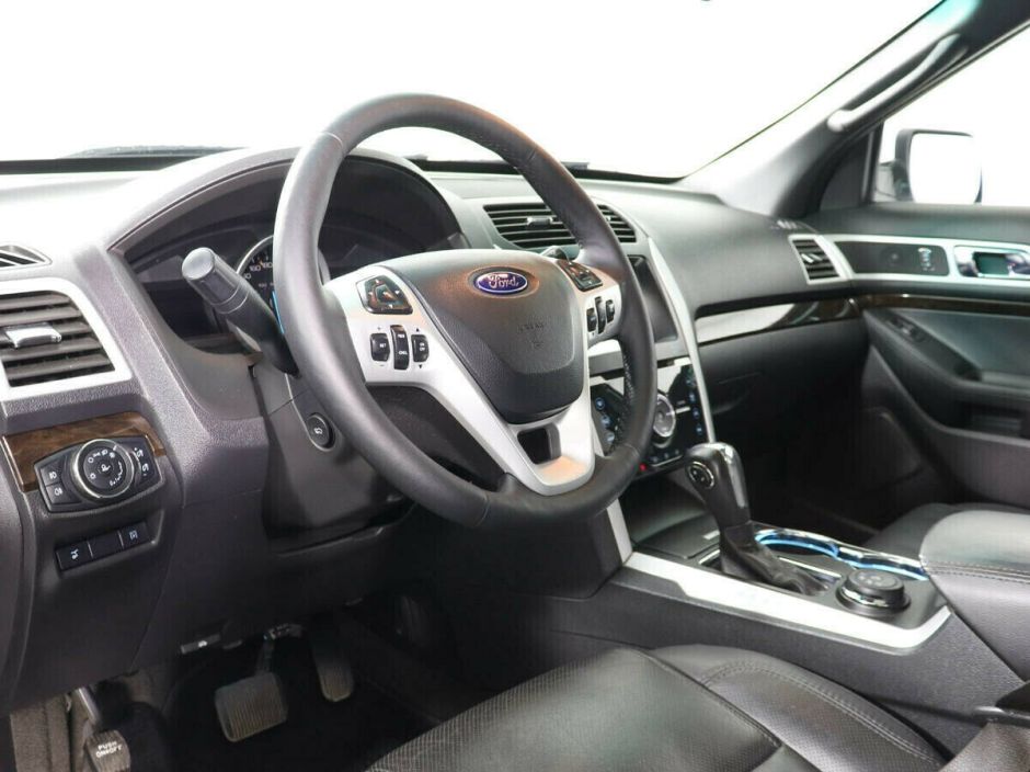 Ford Explorer, 3.5 л, АТ, 2015 фото 7