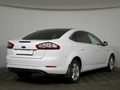 Ford Mondeo, 2.0 л, РКПП, 2011 фото 5