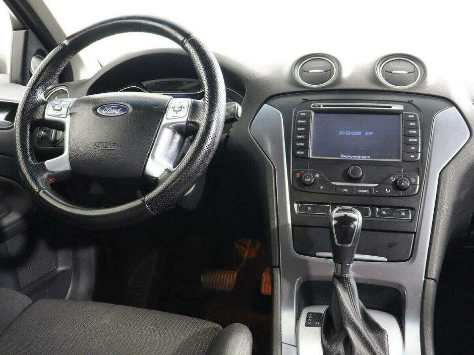 Ford Mondeo, 2.0 л, Робот, 2011 фото 8