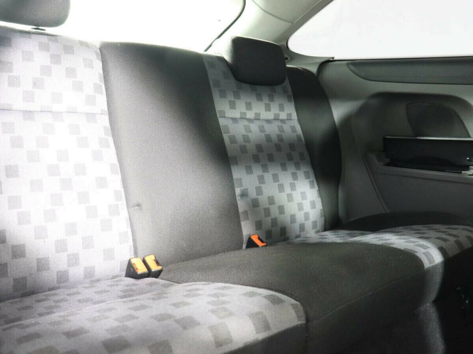 Ford Focus, 2.0 л, АТ, 2010 фото 2
