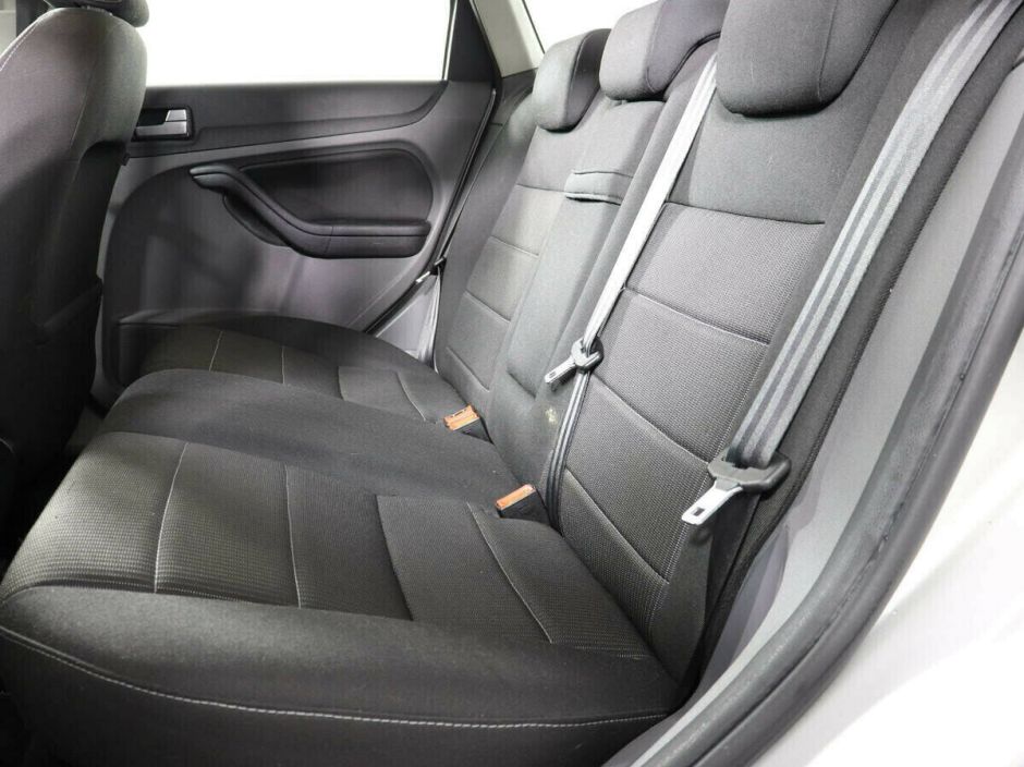 Ford Focus, 1.6 л, МТ, 2010 фото 1